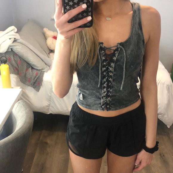 Tillys acid washed tank top - Picture 2 of 2